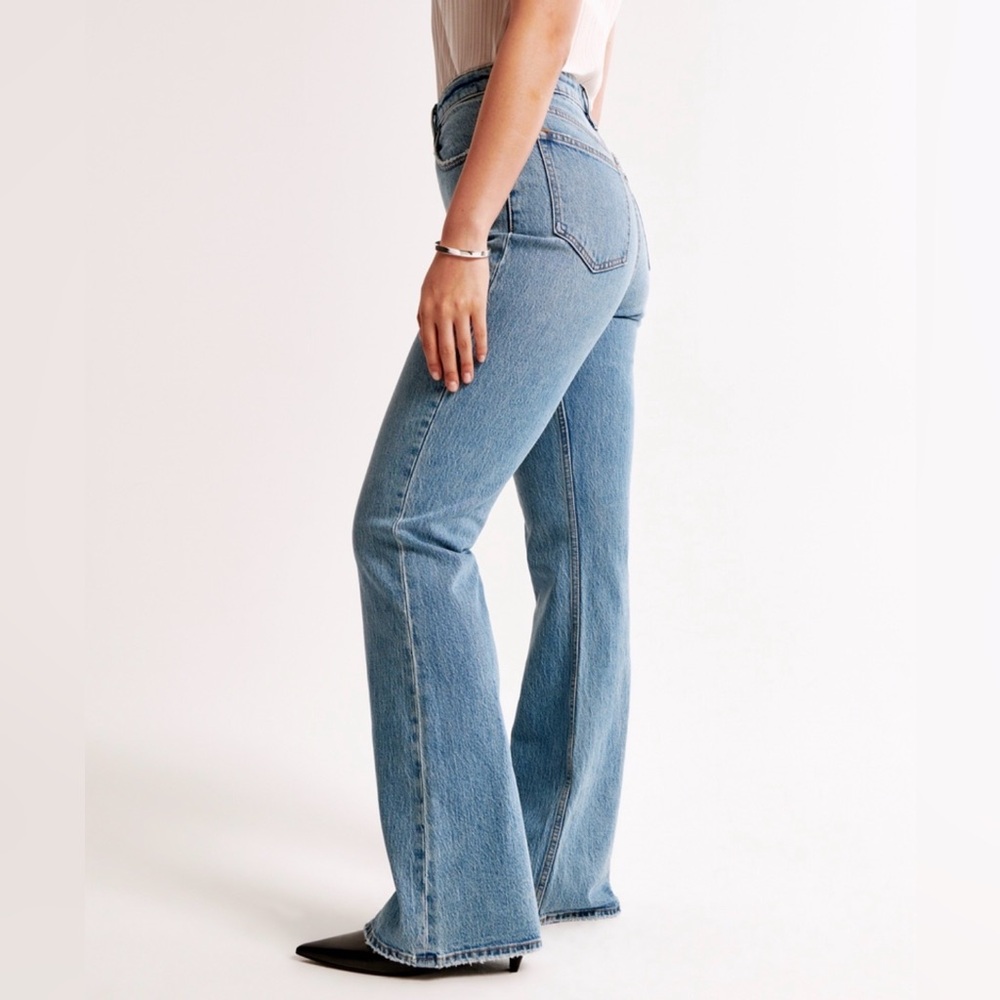 Abercrombie & Fitch High Rise Vintage Flare Jeans